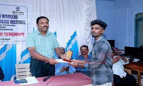 தொழிற்பயிற்சி நிலையத்தில் பட்டமளிப்பு விழா