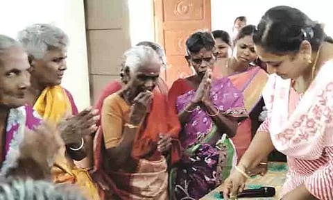 உலக முதியோர் தின விழா கொண்டாட்டம்