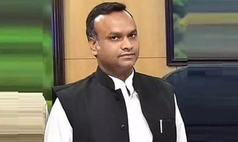 எதிர்க்கட்சி தலைவர்களின் வீடுகளில் மட்டுமே வருமான வரி சோதனை நடத்துவது ஏன்? கர்நாடக மந்திரி பிரியங்க் கார்கே கேள்வி