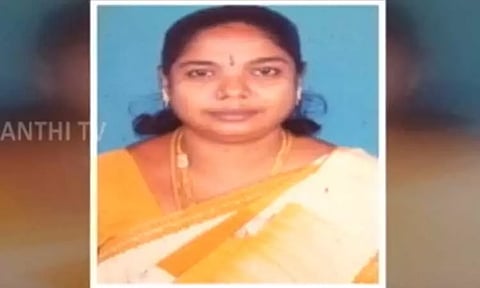 சட்டத்துக்கு புறம்பாக ஸ்கேன் மூலம் பாலினம் கண்டுபிடிப்பு: கர்ப்பிணிகளுக்கு கருக்கலைப்பு செய்த பெண் கைது