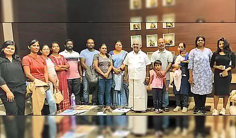 இஸ்ரேலில் இருந்து மேலும் 16 பேர் சென்னை வந்தனர்- அமைச்சர் செஞ்சி மஸ்தான் வரவேற்றார்