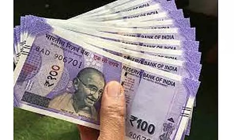 ரூ.25 ஆயிரம் லஞ்சம் வாங்கிய பெண் துணை தாசில்தார் பணி இடைநீக்கம் - கலெக்டர் உத்தரவு