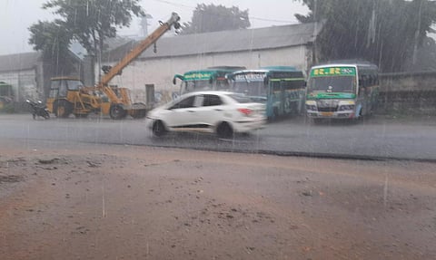 கள்ளக்குறிச்சி பகுதியில் பலத்த மழை