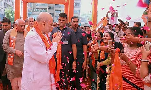 'ஒரு நாட்டின் எதிர்காலம் நூலகத்தில் உருவாக்கப்படுகிறது' - அமித்ஷா