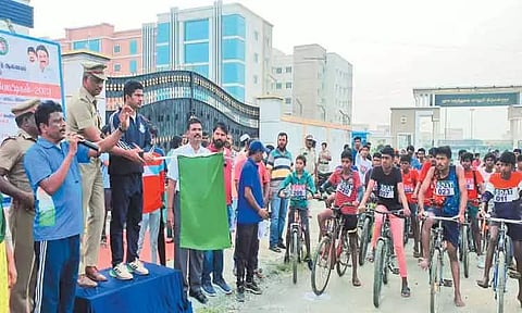 திருவள்ளூரில் 17 வயதுக்குட்பட்டோருக்கான சைக்கிள் போட்டி