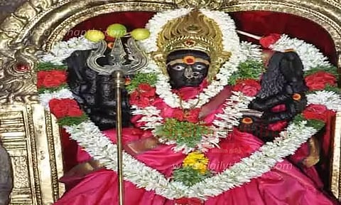 நவராத்திரியை முன்னிட்டு கோவில்களில் சிறப்பு வழிபாடு