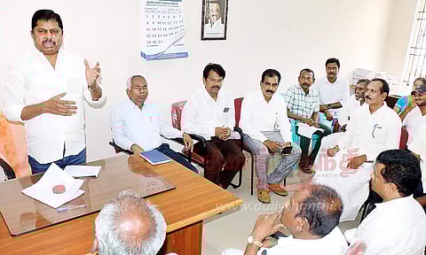 அமலாக்கத்துறை சோதனையால் குவாரிகள் முடக்கப்பட்டு மணல் கிடைப்பதில் தட்டுப்பாடு; கட்டுமான தொழிலாளர் நலவாரிய தலைவர் பொன்குமார் பேட்டி