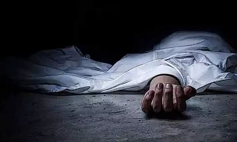 கணவனுடன் ஏற்பட்ட தகராறில் 8-வது மாடியில் இருந்து குதித்து மனைவி தற்கொலை