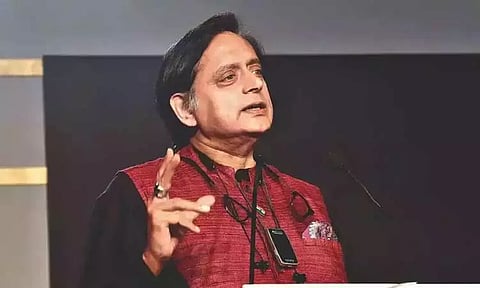 காங்கிரஸ் பல வழிகளில் ஒரு குடும்பத்தினரால் நடத்தப்படும் கட்சி; சசி தரூர் எம்.பி. பேச்சு