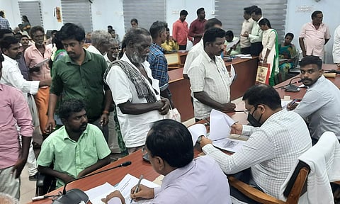 பொதுமக்கள் குறை கேட்பு கூட்டத்தில் 546 மனுக்கள் பெறப்பட்டன