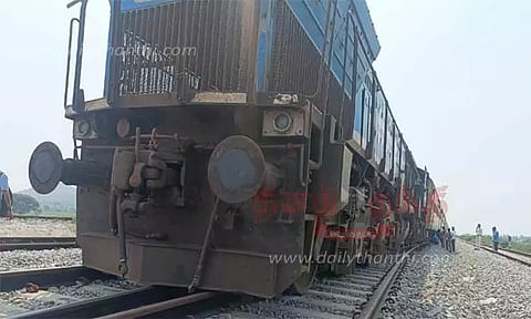 யஷ்வந்தபுரம் ரெயில் என்ஜின் தடம் புரண்டது