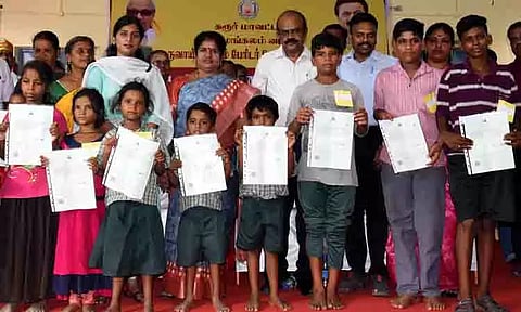 பயனாளிகளுக்கு நலத்திட்ட உதவிகள் வழங்கல்