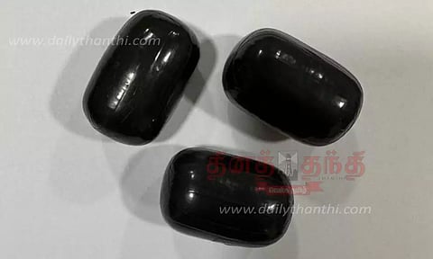 ரூ.43 லட்சம் கடத்தல் தங்கம் பறிமுதல்