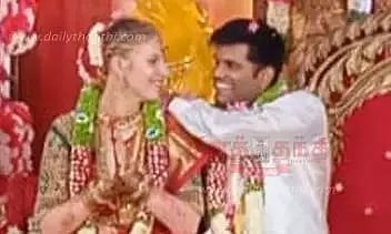 லண்டன் பெண்ணை திருமணம் செய்த திருவையாறு என்ஜினீயர்
