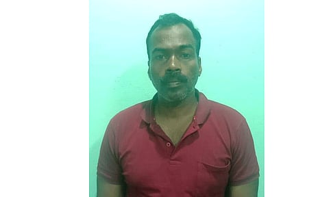 கைது செய்யப்பட்ட சுரேஷ்குமார்