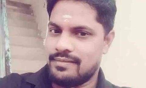 சாலை விபத்தில் சிக்கி வங்கி ஊழியர் பலி