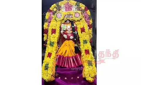 நவராத்திரி 5-ம் நாள் விழா: விசாலாட்சி அம்மனுக்கு மீனாட்சி அலங்காரம்