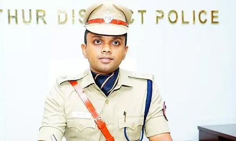 போலீஸ் நிலையத்தில் சூப்பிரண்டு ஆய்வு