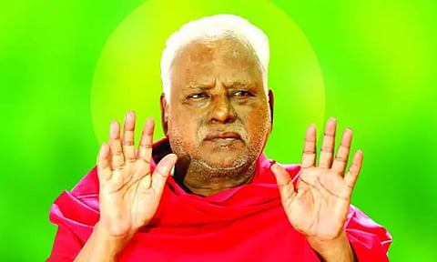 கருவறையில் பெண்களும் பூஜை செய்யலாம்... ஆன்மிகத்தில் புரட்சி செய்தவர் பங்காரு அடிகளார்