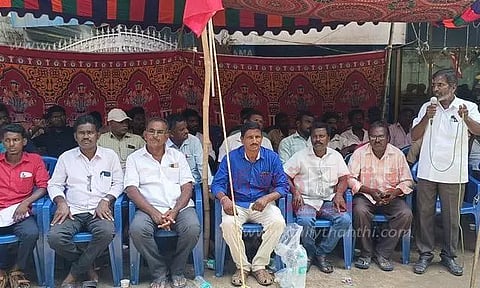 மின் ஊழியர் மத்திய அமைப்பு சார்பில் தர்ணா