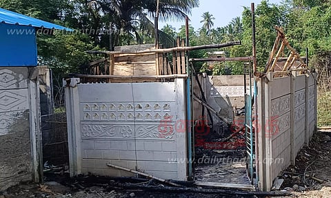 விடுதலை சிறுத்தைகள் கட்சி படிப்பகம் தீ வைத்து எரிப்பு