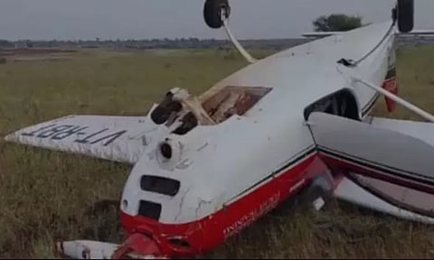 புனேவில் பயிற்சி விமானம் விபத்து