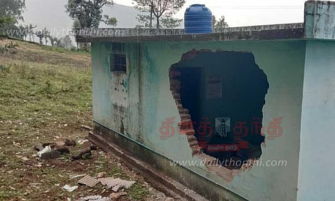 காட்டுயானைகள் அட்டகாசம்