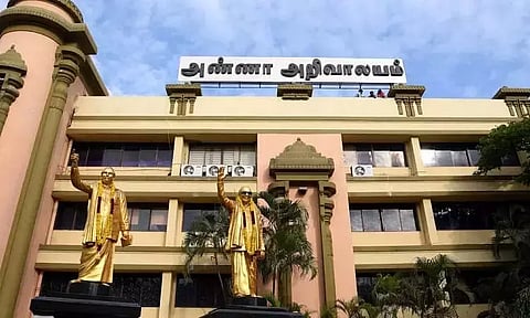 நீட் விலக்கு கையெழுத்து இயக்கம்: இன்று திமுக அனைத்து அணி செயலாளர்கள் கூட்டம்