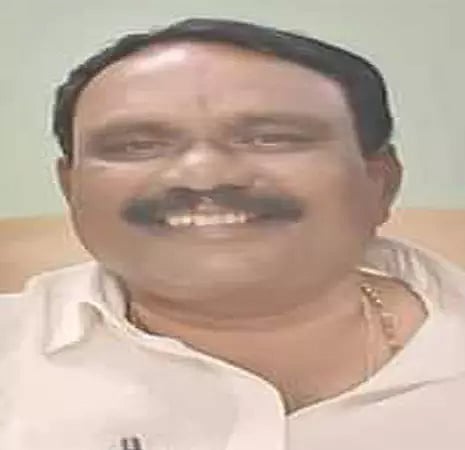 கோலார்; ஆயுதங்களால் தாக்கி காங்கிரஸ் பிரமுகர் படுகொலை