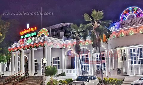 மின்னொளியில் ஜொலிக்கும் சட்டசபை