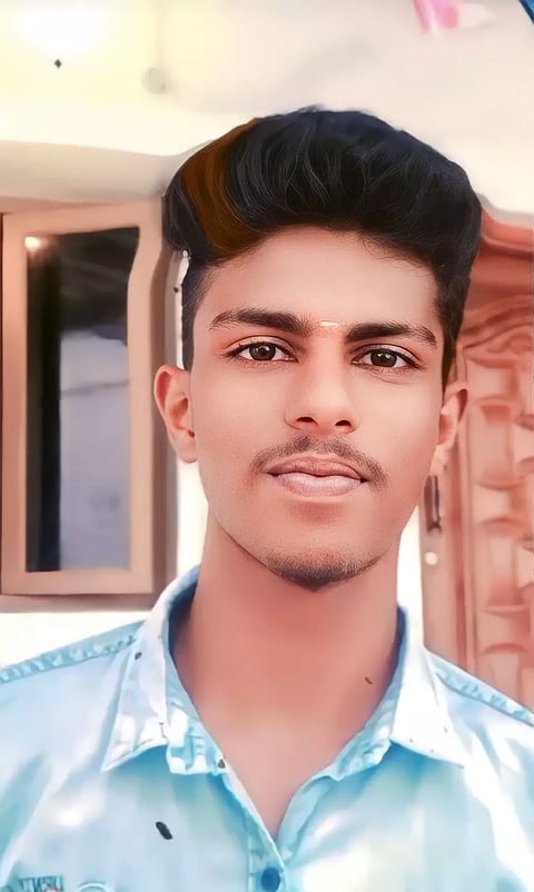 முல்லைப்பெரியாற்றில் மூழ்கி பிளஸ்-1 மாணவர் பலி