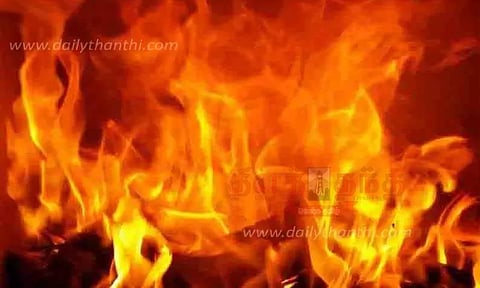 பெட்ரோல் ஊற்றி தீக்குளித்த டிரைவர் சாவு