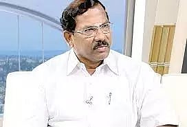 நீட் தேர்வு பிரச்சினையில் தி.மு.க. நாடகமாடுகிறது