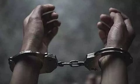 ஒடிசாவில் துர்கா பூஜை கூட்ட நெரிசலில் திருட்டு - பெண்கள் உள்பட 26 பேர் கைது