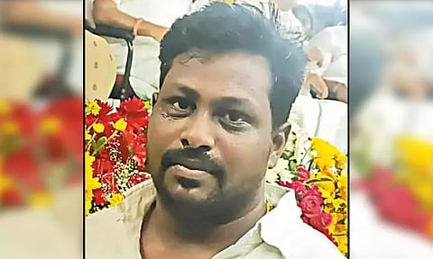 வண்டலூர் அருகே அ.தி.மு.க. கவுன்சிலர் கொலை வழக்கில் 4 பேர் கைது