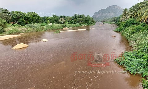 வெள்ளிமலை வனப்பகுதியில் கனமழை; மூலவைகை ஆற்றில் நீர்வரத்து அதிகரிப்பு