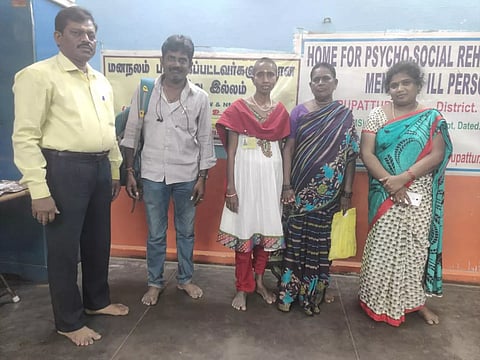 மனநல காப்பகத்தில் குணமடைந்த ஆந்திர பெண் குடும்பத்தினரிடம் ஒப்படைப்பு