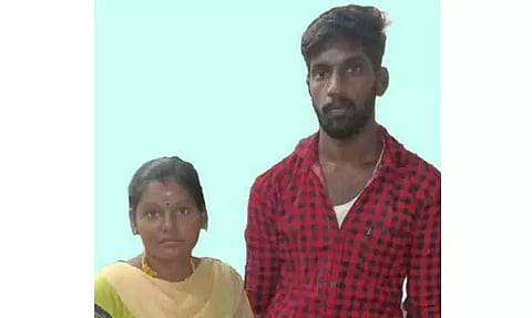 ஆலங்குடி போலீஸ் நிலையத்தில் காதல் ஜோடி தஞ்சம்