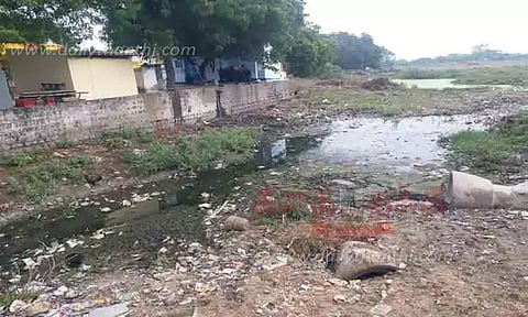 தேங்கி நிற்கும் கழிவுநீரால் தொற்றுநோய் பரவும் அபாயம்