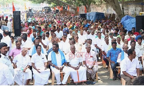 கோவில் நிலத்தை மீட்கக்கோரி மீனவர்கள் போராட்டம்