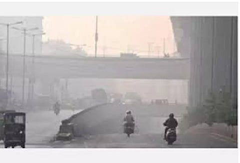 மும்பையில் 2 மாதத்தில் காற்று மாசு குறையும்; மந்திரி தீபக் கேசர்கர் உறுதி