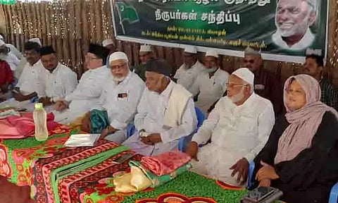 அண்ணாமலை சொல்வதைக்கேட்டு கவர்னர் செயல்படுகிறார்: காதர் மொய்தீன் குற்றச்சாட்டு