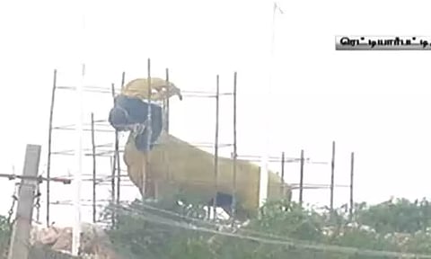 நெல்லையில் அமைக்கப்பட்டுள்ள 20 அடி உயர 'வரையாடு' சிலை..!