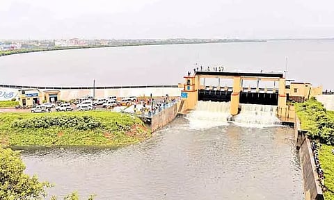 புழல் ஏரிக்கு நீர்வரத்து 700 கன அடியாக அதிகரிப்பு