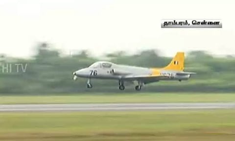 தாம்பரம் விமானிகள் பயிற்சி பள்ளியின் 75-வது ஆண்டு நிறைவு விழா - விமானங்கள் கண்கவர் சாகச நிகழ்ச்சி