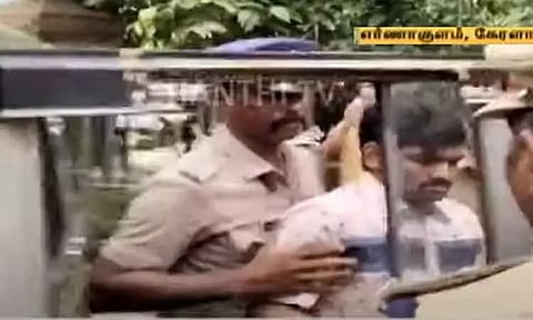 கேரளாவில் 5 வயது சிறுமி வன்கொடுமை செய்யப்பட்டு கொலை; பீகார் இளைஞர் குற்றவாளி - போக்சோ கோர்ட்டு தீர்ப்பு