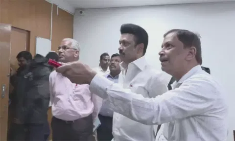 பேரிடர் கட்டுப்பாட்டு மையத்தில் முதல்-அமைச்சர் மு.க.ஸ்டாலின் ஆய்வு