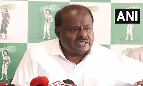 மின் திருட்டு புகார்: முன்னாள் முதல்-மந்திரி குமாரசாமி மீது வழக்கு