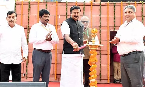 இந்தியப் பன்னாட்டு வர்த்தகப் பொருட்காட்சியில் தமிழ்நாடு நாள் விழா - அமைச்சர் சாமிநாதன் தொடங்கி வைத்தார்..!