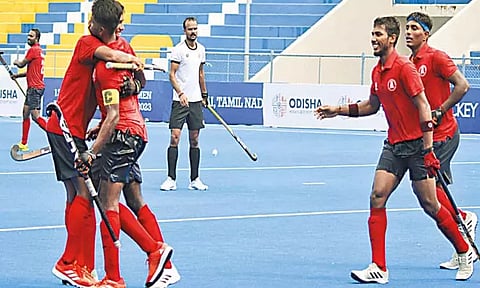 13-வது தேசிய சீனியர் ஆக்கி: தமிழக அணி அரைஇறுதிக்கு முன்னேற்றம்